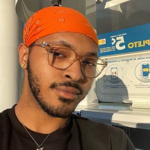 Meet your Posher, Dexter